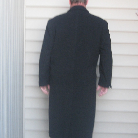 BELK/Parisian Classic Overcoat (44 Long) Black - Picture 8 of 15